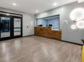 ECHO Suites Extended Stay by Wyndham Phoenix-Peoria/Glendale，位于皮奥里亚的酒店