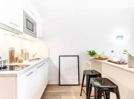 im Voraus bezahlen - neu renovierte 2 Zimmer Balkon und Parkplatz，位于林道的酒店