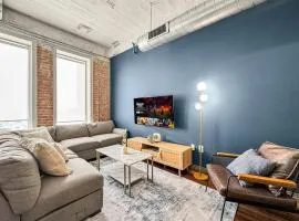Chic Loft 828 3bd Sleeps 14 Free Parking