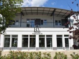 Hotel Venatus，位于佐洛埃格塞格的酒店