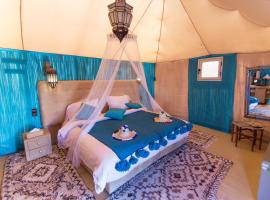 Merzouga Traditional Luxury Camp，位于梅尔祖卡的酒店
