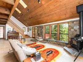 Happy Days Retreat with Private Pool