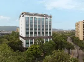 Vivanta Thane LBS Road