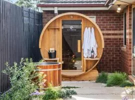 SAUNA & ICE BATH! - Your Health Retreat Escape