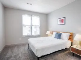 CozySuites at the Banks gym pool 03