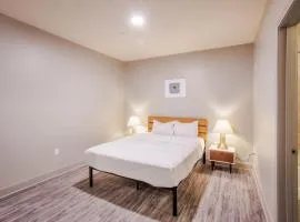 CozySuites at the Banks gym pool 06