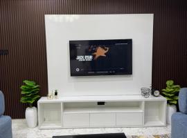 MOTF Home，位于Okunola的酒店