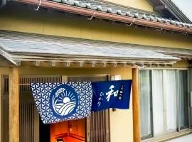 稲穂ゆれる風景と和の趣を味わう 一棟貸し いな穂の宿 和ひかり