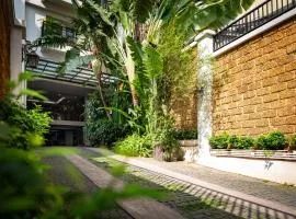 Elegant Suites Central
