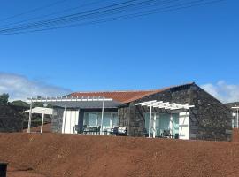 Vinhas do Calhau，位于马达莱纳的宠物友好酒店