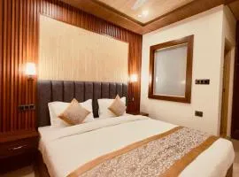 Milam Hostel