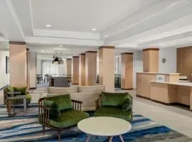 新布法罗费尔菲尔德套房酒店