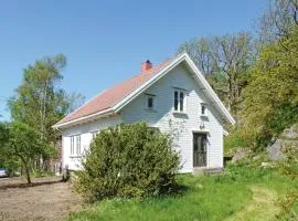 4 Bedroom Cozy Home In Mandal - Nvk242