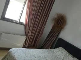 Petit studio meublé