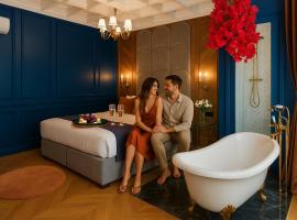 HIGHLINE DOWNTOWN ApartHotel OLDTOWN UNIRII SQUARE，位于布加勒斯特的酒店