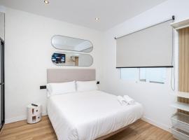Hostal Alicia，位于马贝拉的酒店