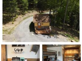 The Country Cottage by On Cue Properties，位于Ghent的酒店