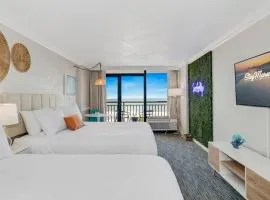 Surf Pavilion by StayMareni - Neon 2 Queen Beds Suite