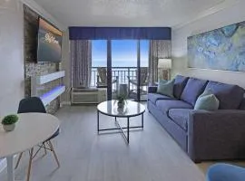 Oceanside Escape by StayMareni - Oceanfront Suite