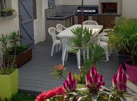 Studio et Mobil-home climatisé，位于Dolus-d'Oléron的酒店