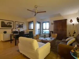 Cozy 2 bedrooms apt near Forum by Kibilù Affitti Brevi