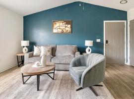 Landing Incredible 1BD Game Room Gym，位于默夫里斯伯勒的酒店