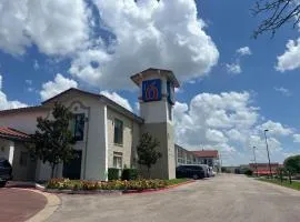 Studio 6 Suites Euless, TX – DFW West
