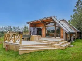 Embrace Nature by the River - Hot Tub and Scenic Views