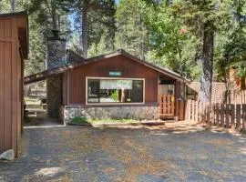 Elm Street Getaway Sleeps 8