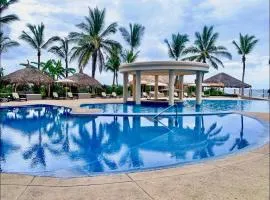 FRENTE AL MAR A PIE DE PLAYA ALBERCA y JACUZZI