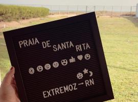 Casa de Veraneio na Praia，位于Extremóz的酒店