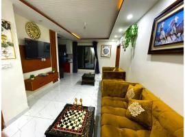Umair's Haven Residences, Bahria Town Lahore，位于拉合尔的分契式公寓