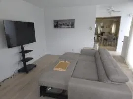 Central Fairview Townhouse