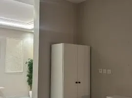 غرفه وصاله وحمام دخول ذاتي