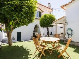 Home Out Casa do Arco in Belém