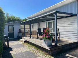 Chalet op Camping in het Drents Friese Wold，位于Oude Willem的酒店