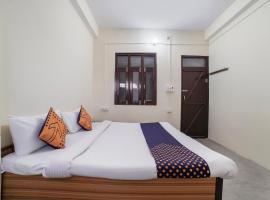 SPOT ON Hotel Aina，位于拉尼凯特的酒店