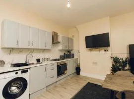 2 Beds Suburb Nestled Nook