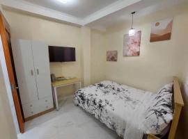 Compostela Guest Room #2 Terrace, Rooftop, Netflix, WiFi，位于Compostela的酒店