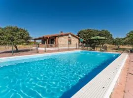 Cabaña pet-friendly con piscina y patio privado