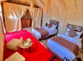 Staying Desert Luxury Camp