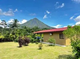 Villa con las mejores vistas al volcán Arenal para 4 huéspedes