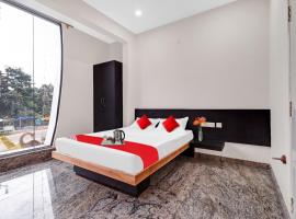 Hotel O SAPTHAGIRI RESIDENCY，位于Tāvarikere的酒店