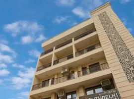 Hotel South Delhi Inn Just 10 Minute Away Form Nizamuddin Railway Station
