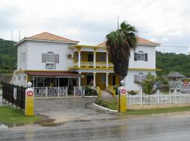 Global Villa Hotel Restaurant and Conference center，位于Pedro的酒店