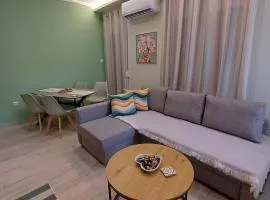 Central Modern Living Apartment 2