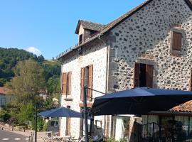 ROB Les 2 Ponts，位于Saint-Simon的酒店