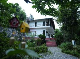 Athira By The Lake - Nakuchiatal，位于比姆塔尔的酒店