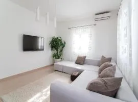 Apartment Marcela - Deluxe Two Bedroom Apartment with Terrace and Sea View