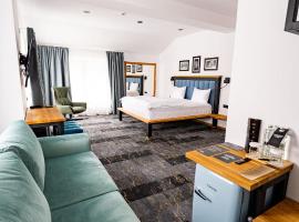 HOW Boutique and Hotel，位于克卢日-纳波卡的酒店